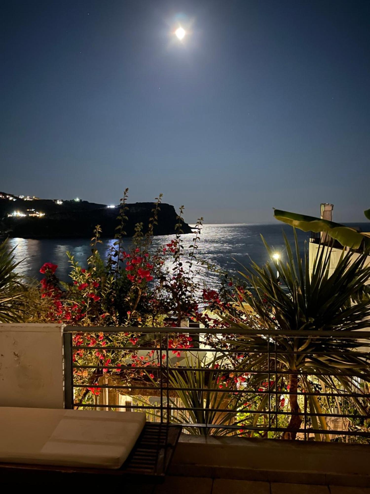 Ionian View Apartment Химар Екстериор снимка