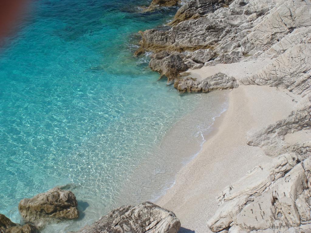 Ionian View Apartment Химар Екстериор снимка